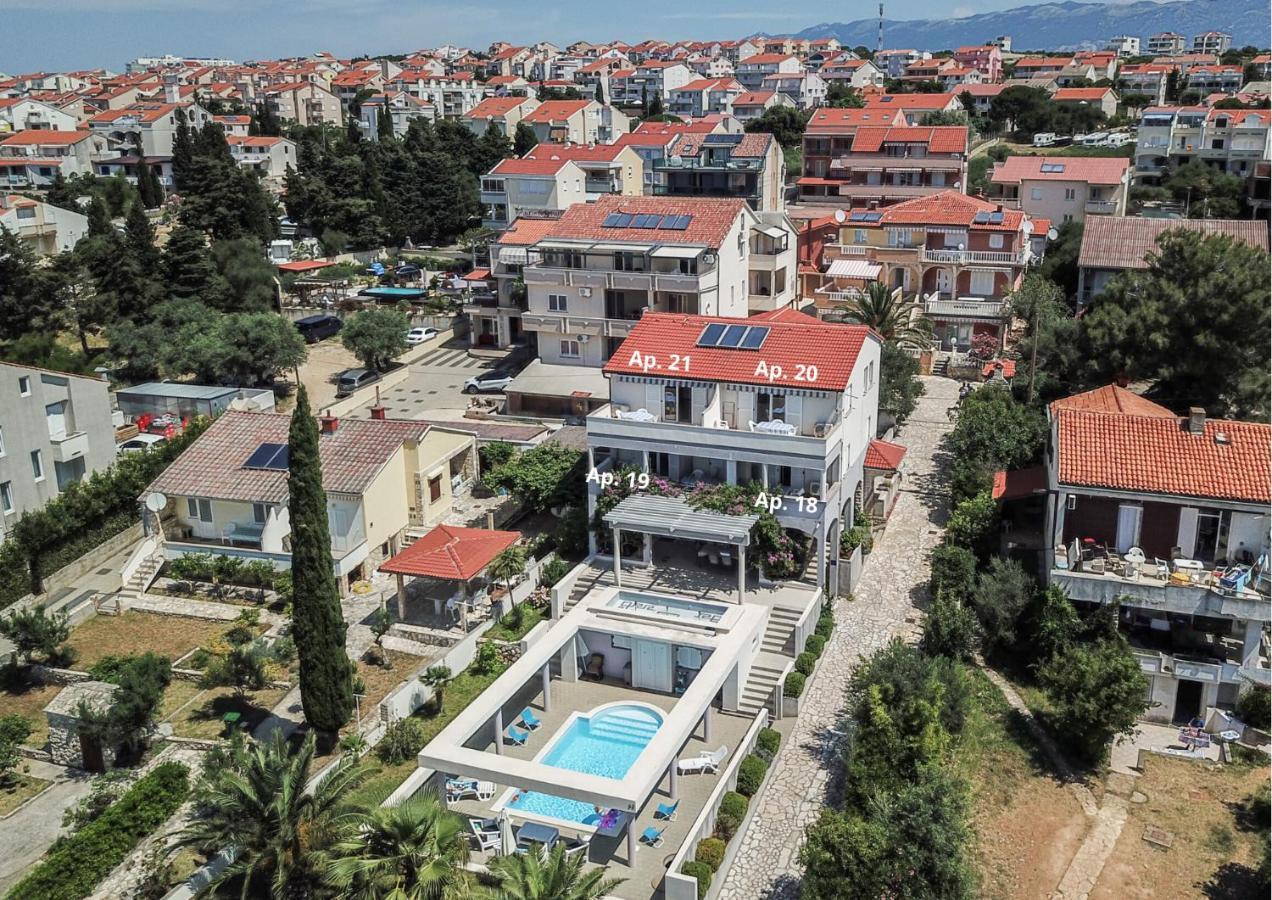 Apartments Bella Sky Novalja Exterior photo