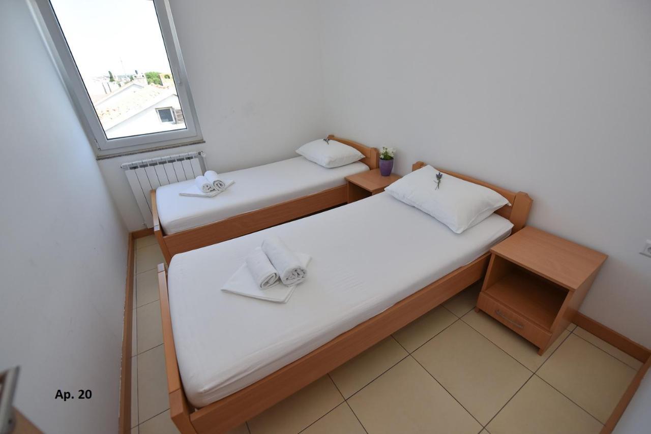 Apartments Bella Sky Novalja Exterior photo