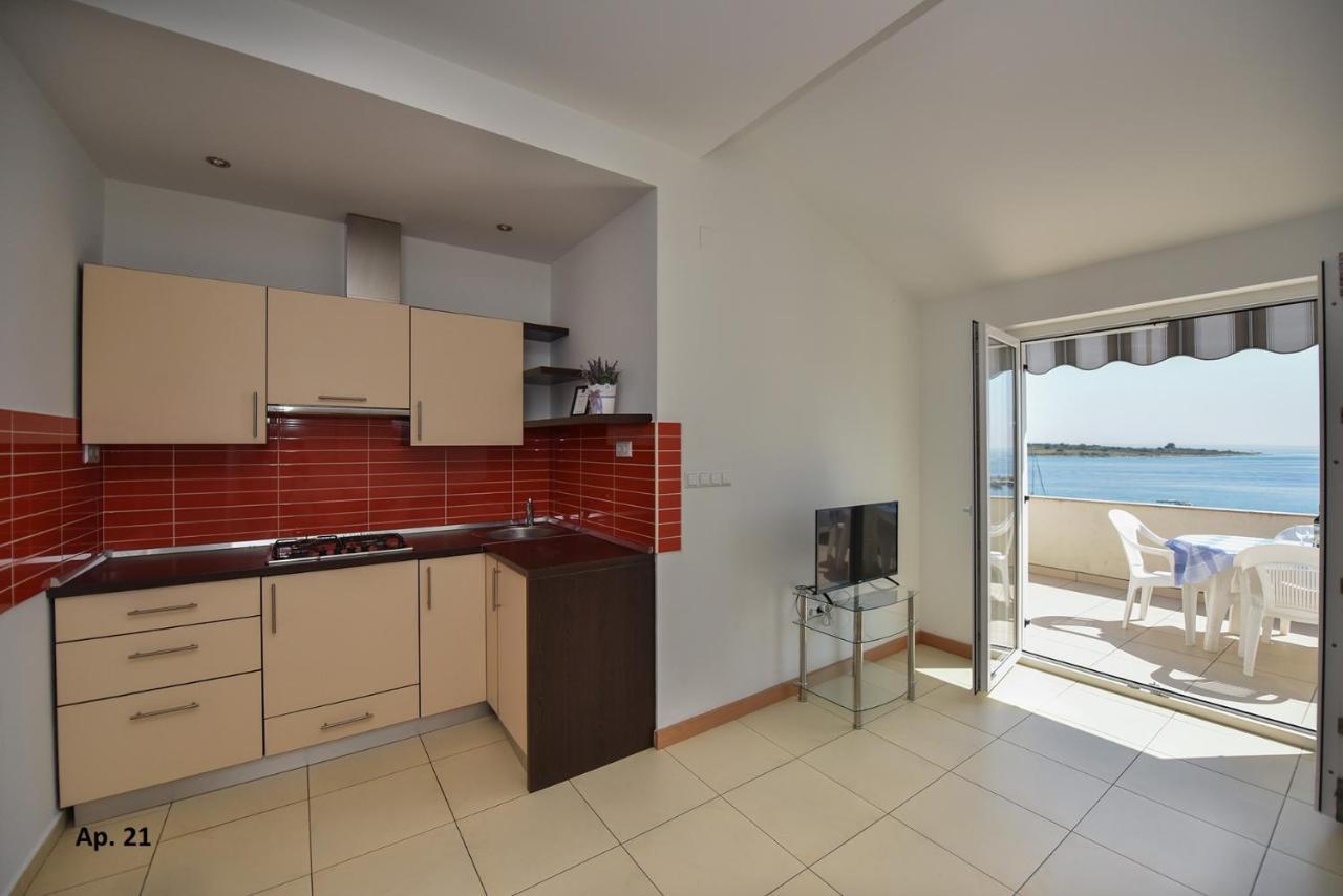 Apartments Bella Sky Novalja Exterior photo